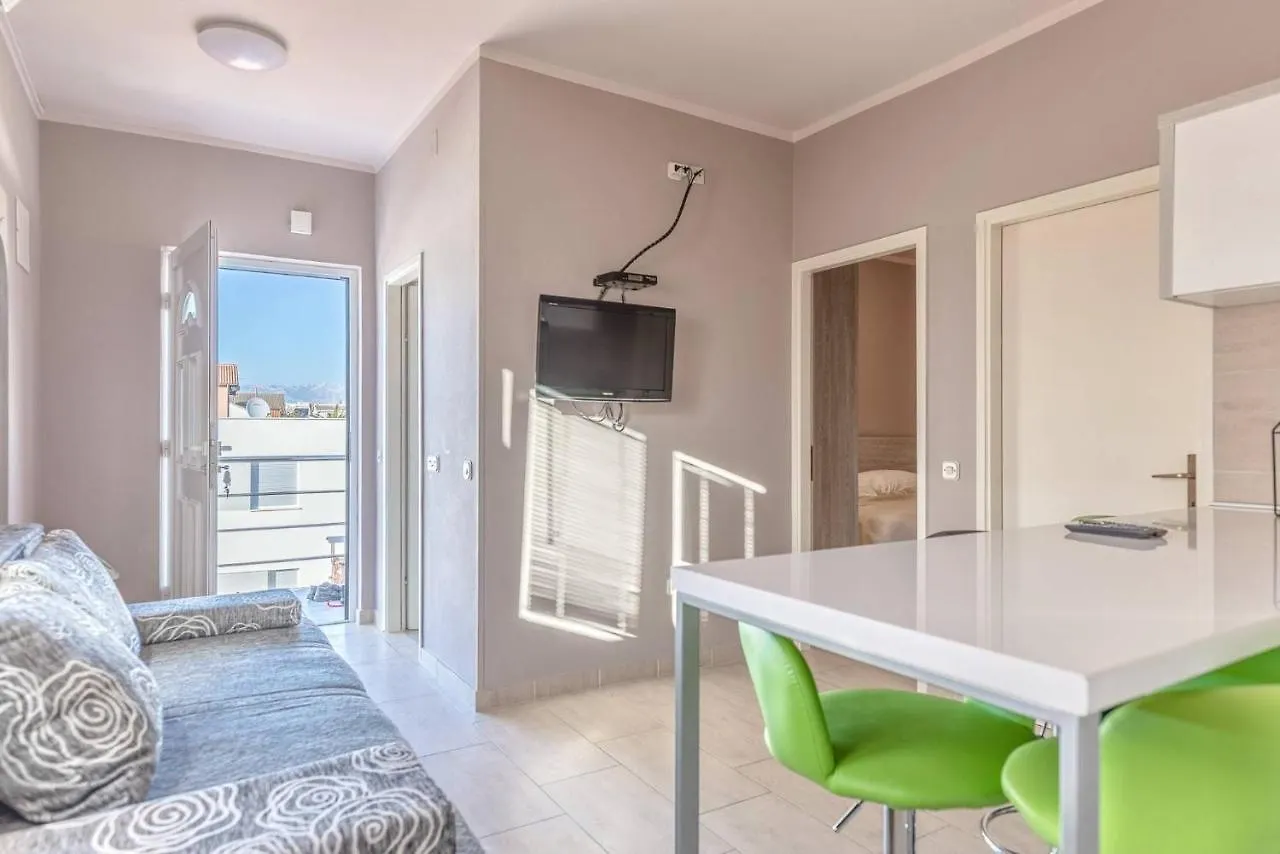 Apartment Paradiso, No 7 Vir