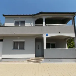  Apartman Apartment Vir